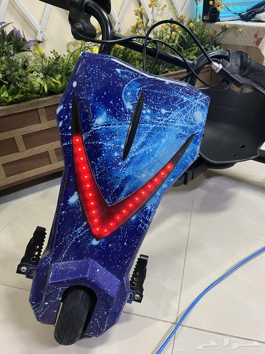 For sale used drift scooter in good condition with light use63776708348929112