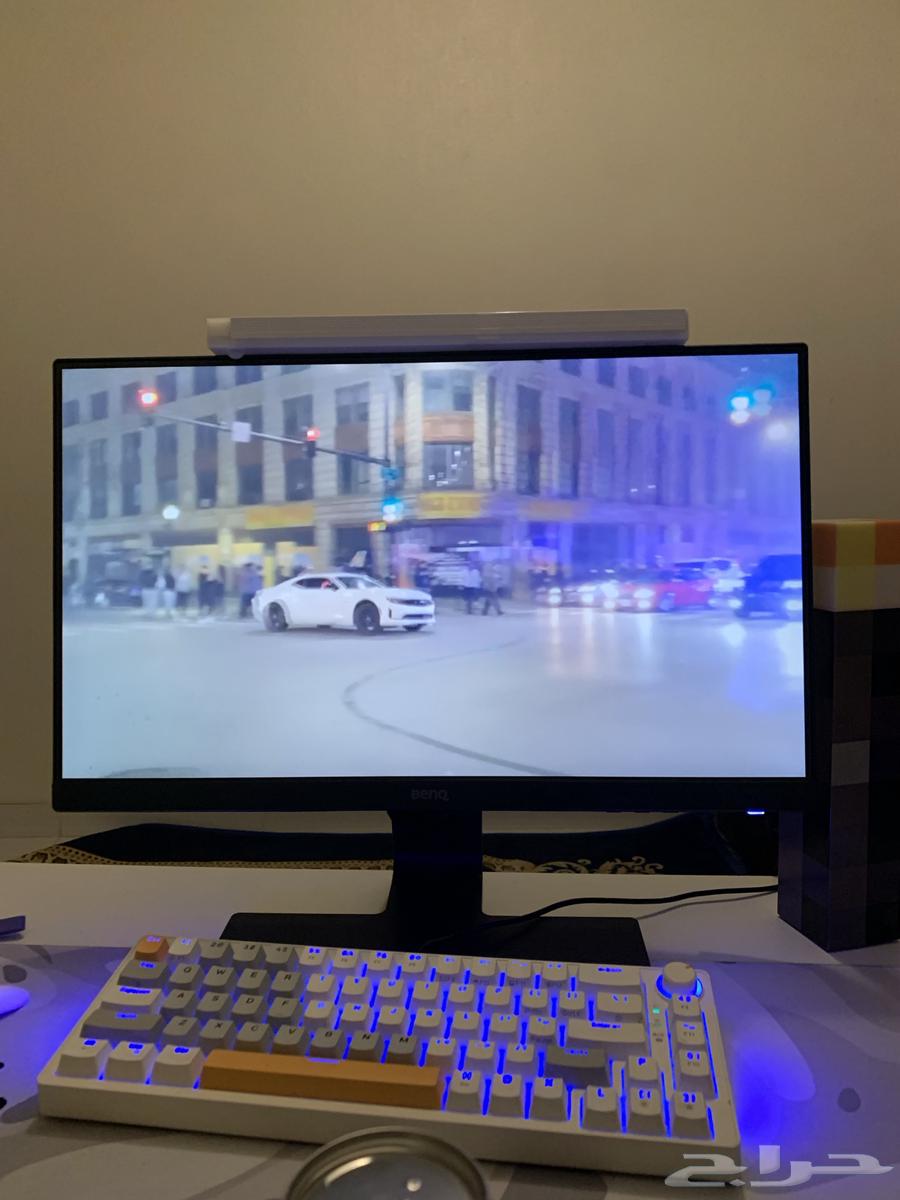 BenQ 60 Frame Screen with Its Cables, Sister's New One63780877576195110