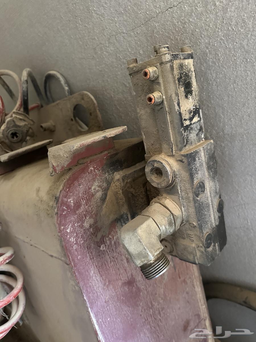 Tractor pump and trailer mill63925926159235114