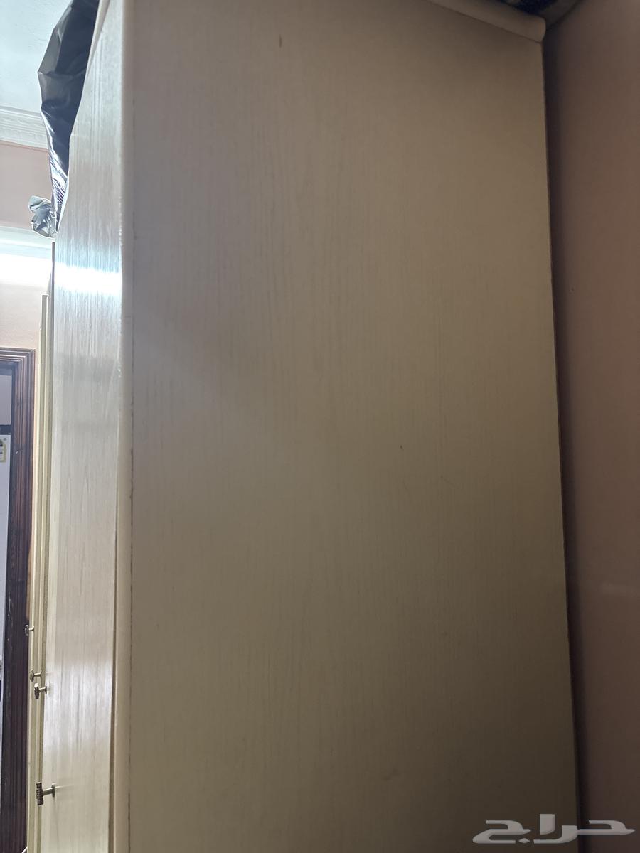 دولاب للبيع على السوم63783024404737113