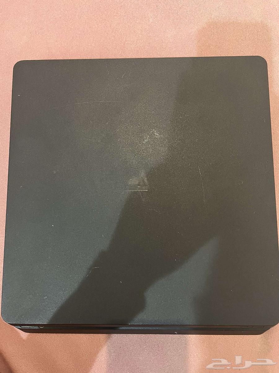 The Sony is clean, has no defects, comes with its cables, no hands required63784916557954114
