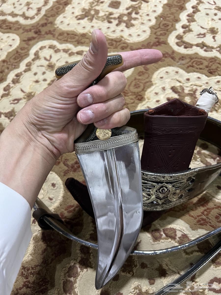 جنبيه صنعاني حك زرف لكن شغل كفو للبيع ولا بعد سيمت63784090425218111