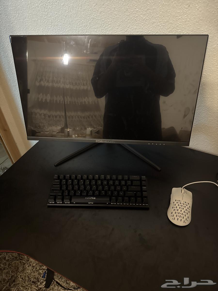 Excellent 24-inch screen, used less than four months, with keyboard and mouse63775000381186110