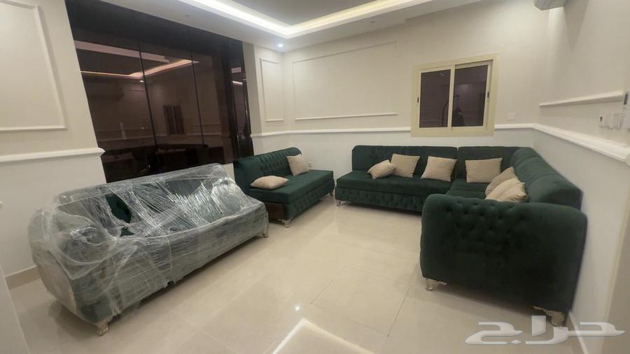كنب 4 4 استخدام نظيف مطلوب 800 ريال63778536158209110