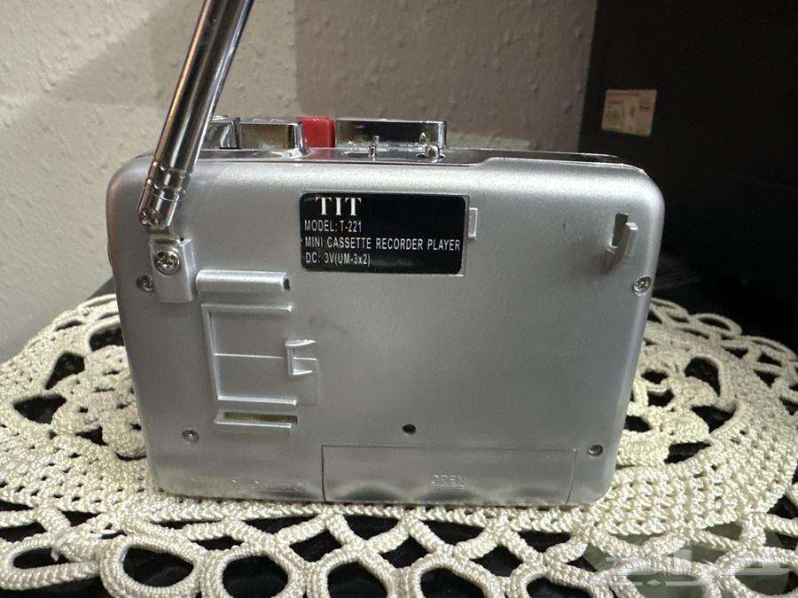 Small-sized working radio and cassette player TIT, brand new in storage63785252184322113