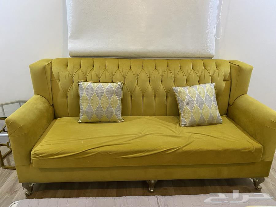 Used clean sofa, three large pieces, two small pieces and a small chair63781080841985111