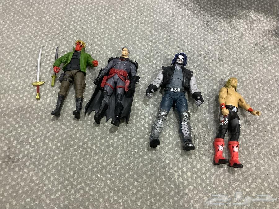 DC Characters and Wrestler Edge Statues63776915114243110