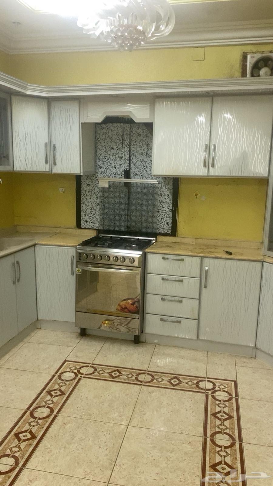 دولاب مطبخ نظييف جدا63795155501057110