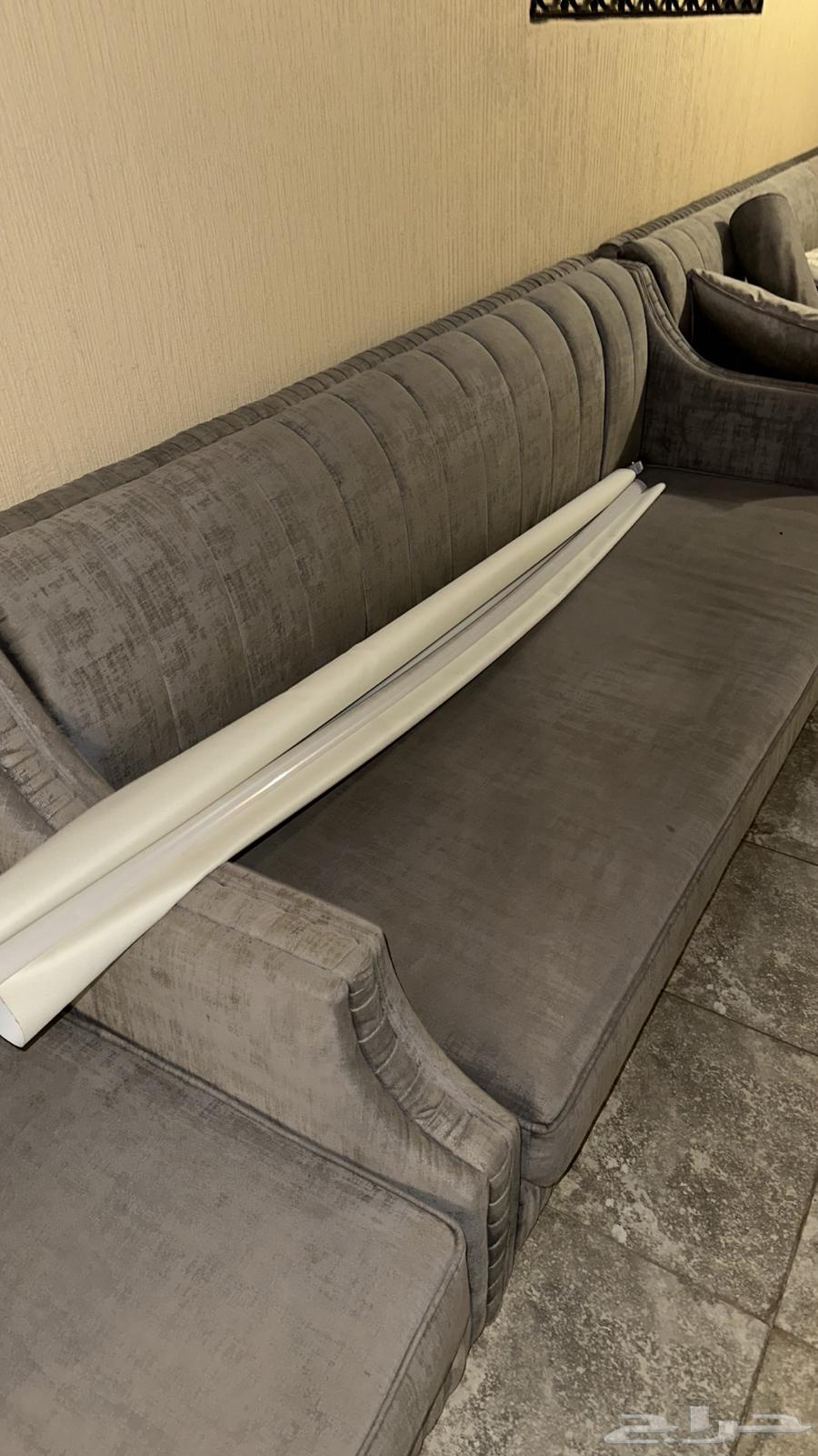 Sofa for sale with small attachment63790651034498111