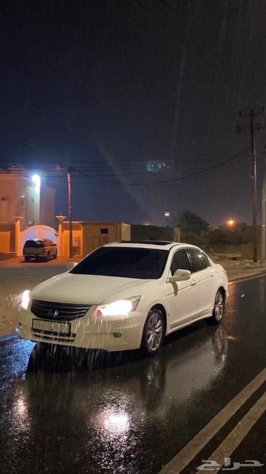 2012 Accord, new, but needs brake fluid, battery, and oil tank63951628932353111