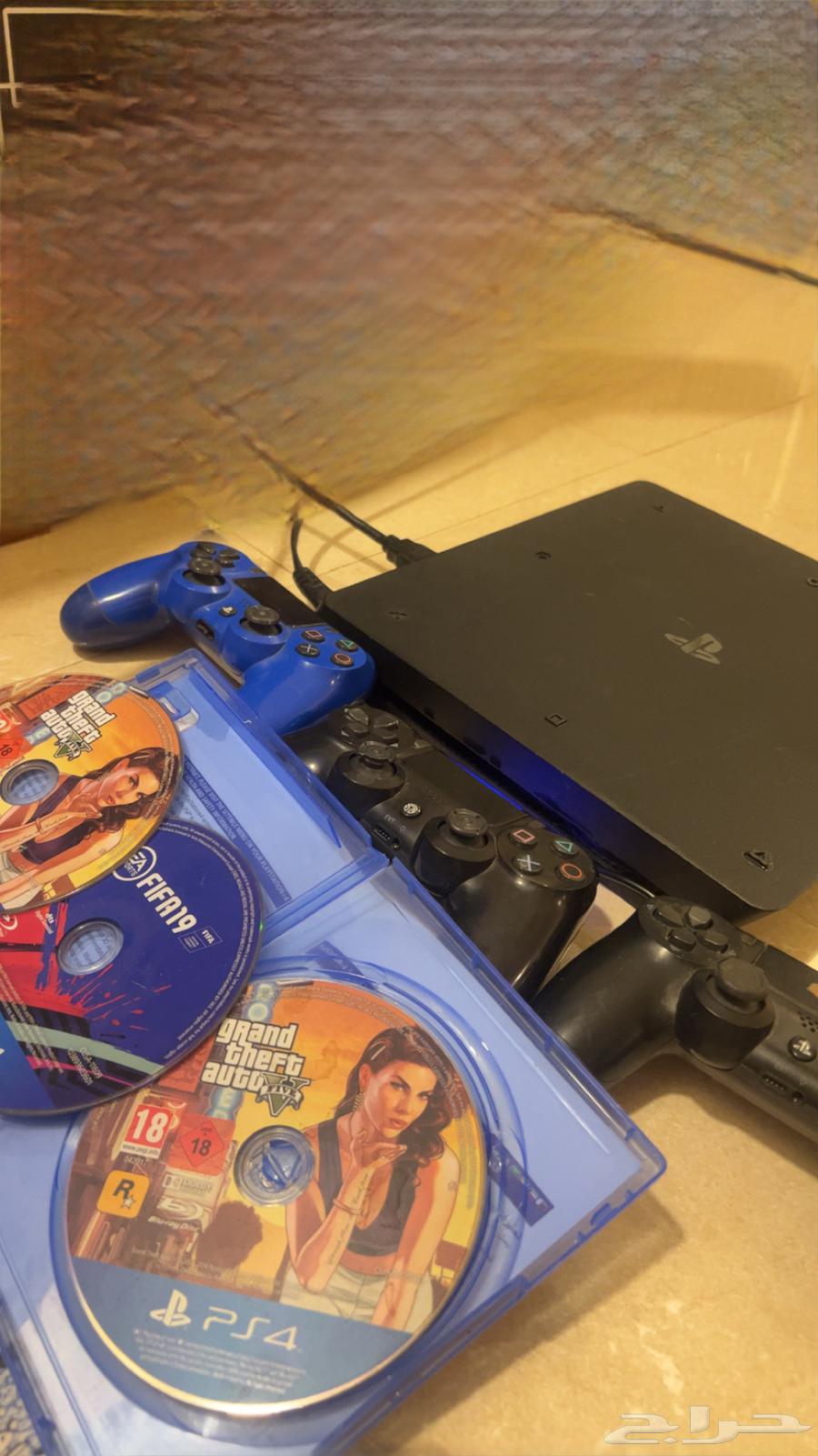 PlayStation 4 for sale with games, discs, accounts and controllers63798106082817110