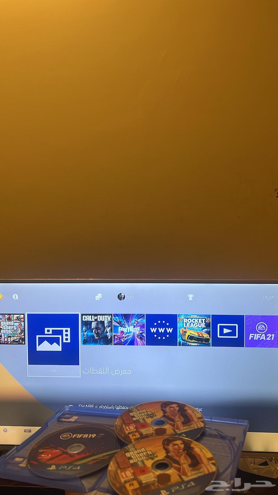 PlayStation 4 for sale with games, discs, accounts and controllers63798106082817114
