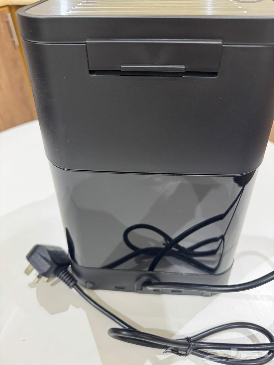 مكينة قهوة ديلونقي DeLonghi شبه جديده63798105786881111