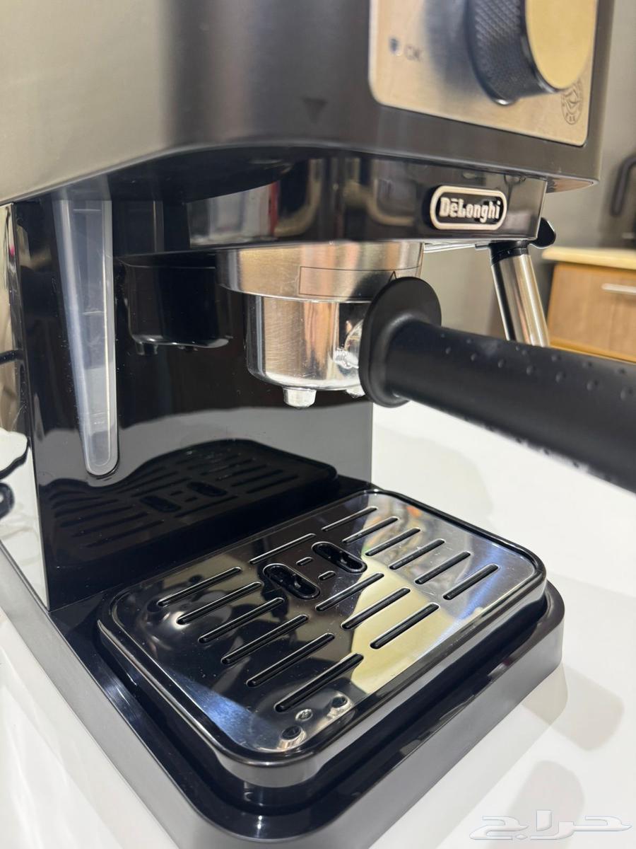 مكينة قهوة ديلونقي DeLonghi شبه جديده63798105786881113