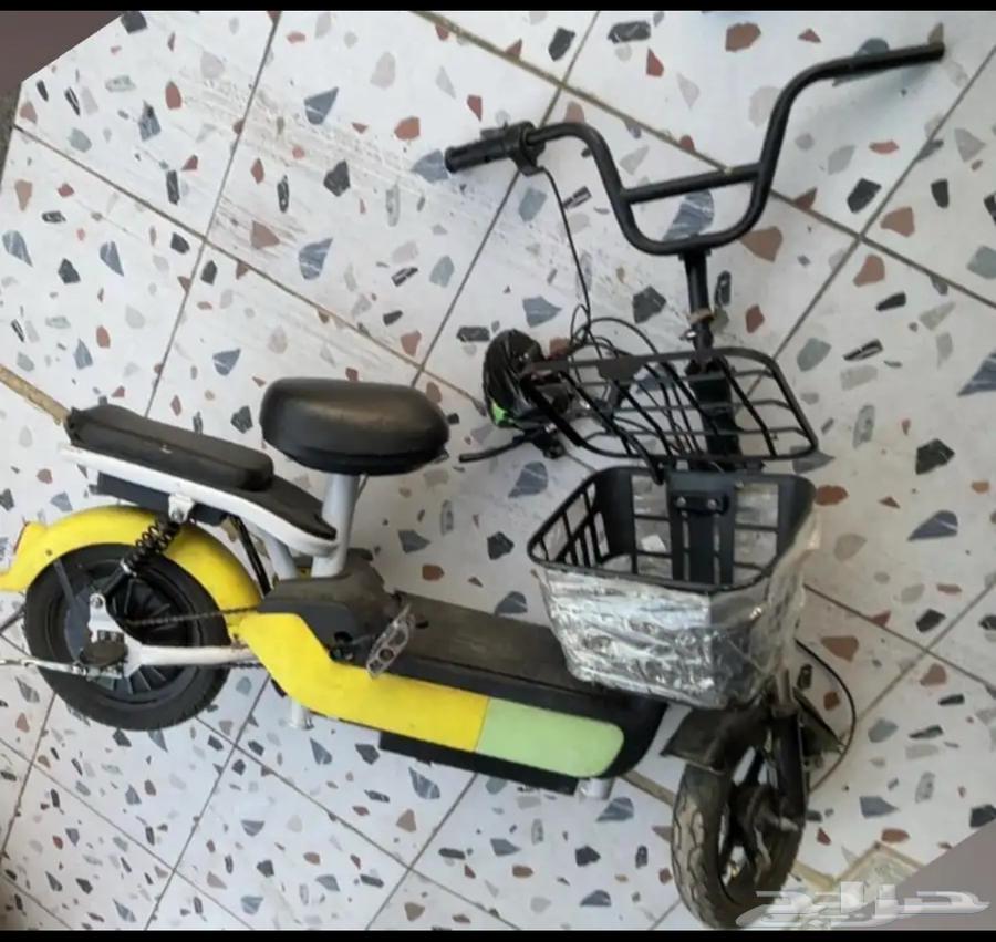 Electric scooter63790767153026110
