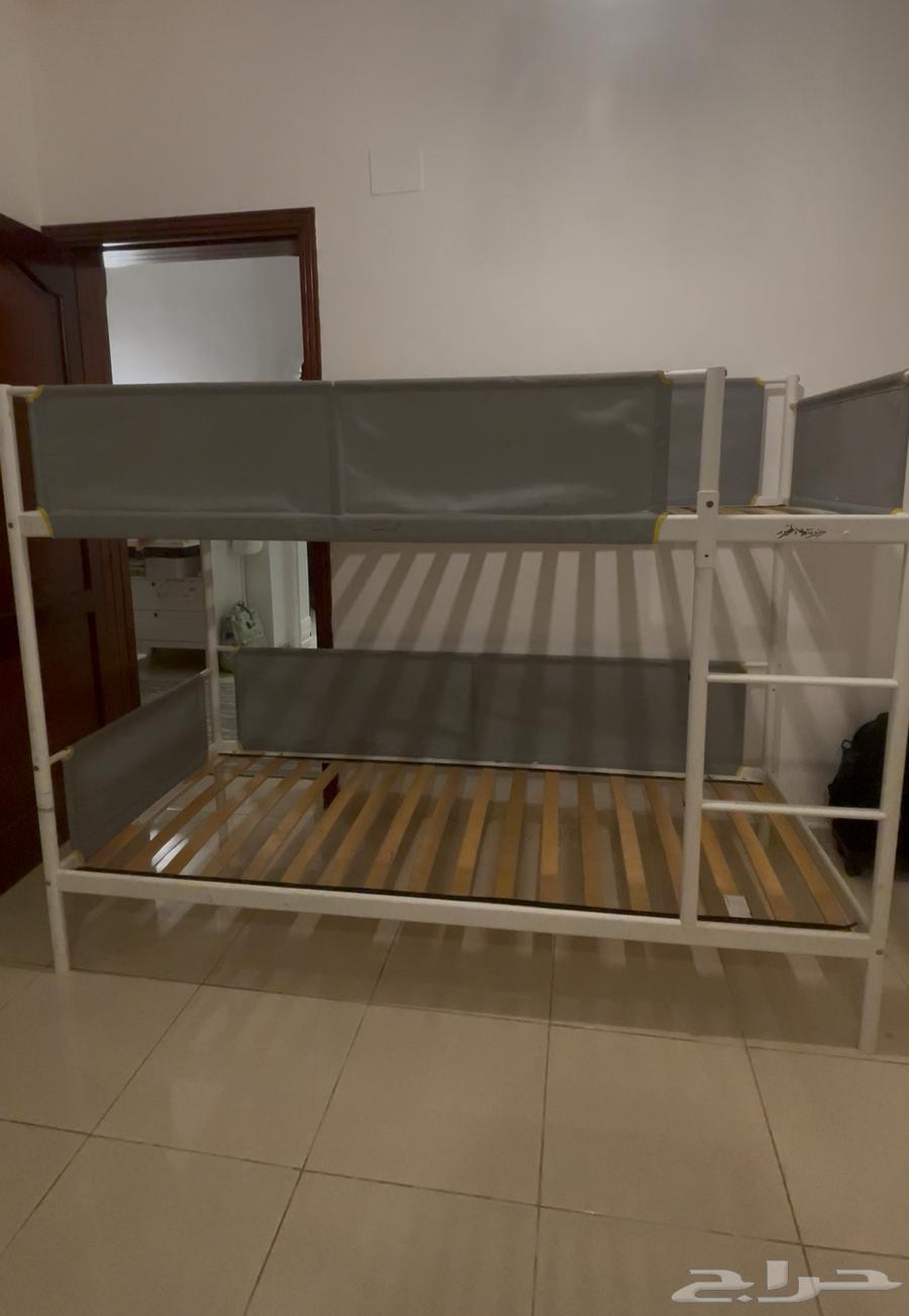 للبيع سرير طابقين من إيكيا (VITVAL) بحالة ممتازة  بسعر مميز63799323861634110