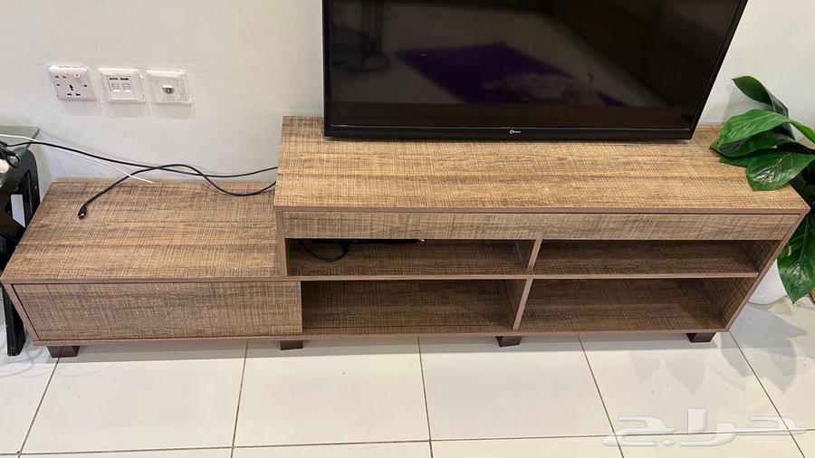Selling a screen table without defects63796773029505110