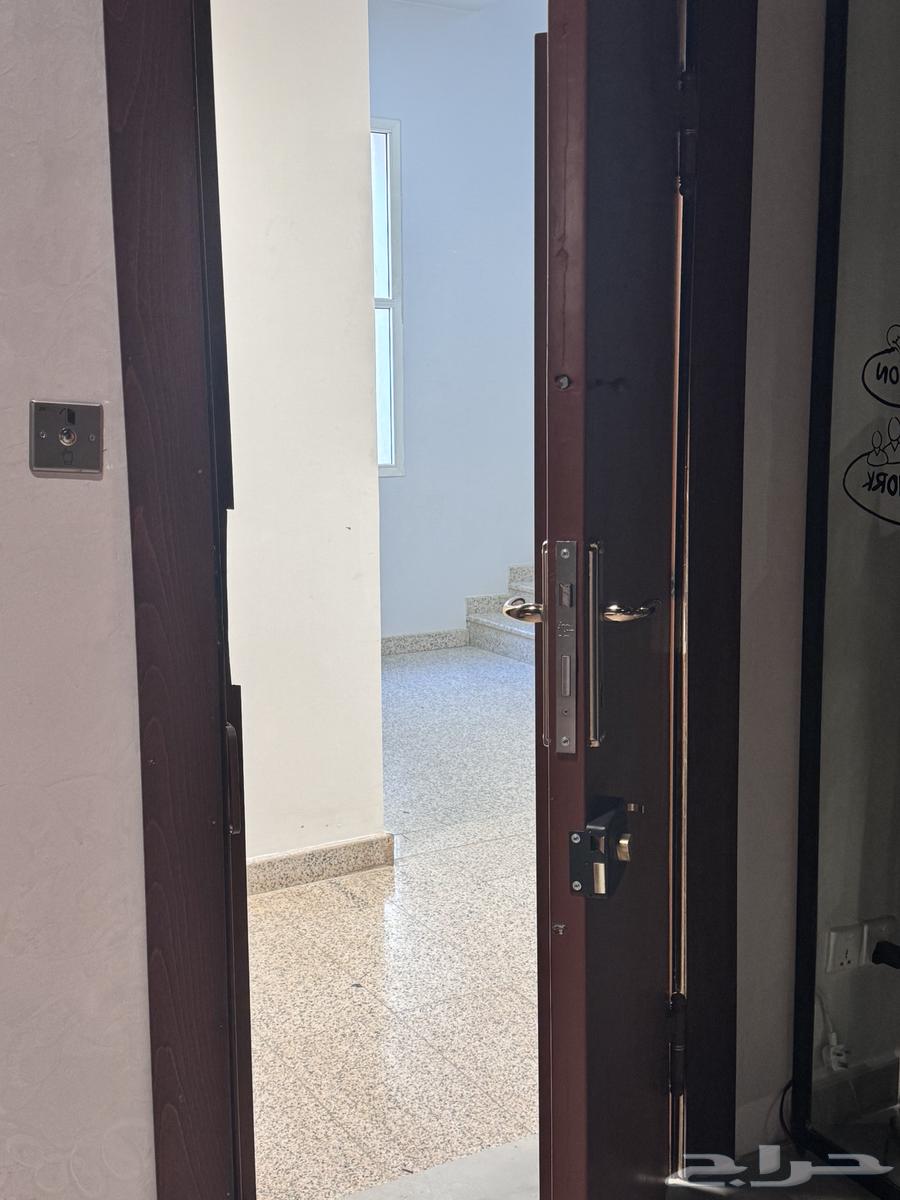 باب حديد للبيع63796660861057111