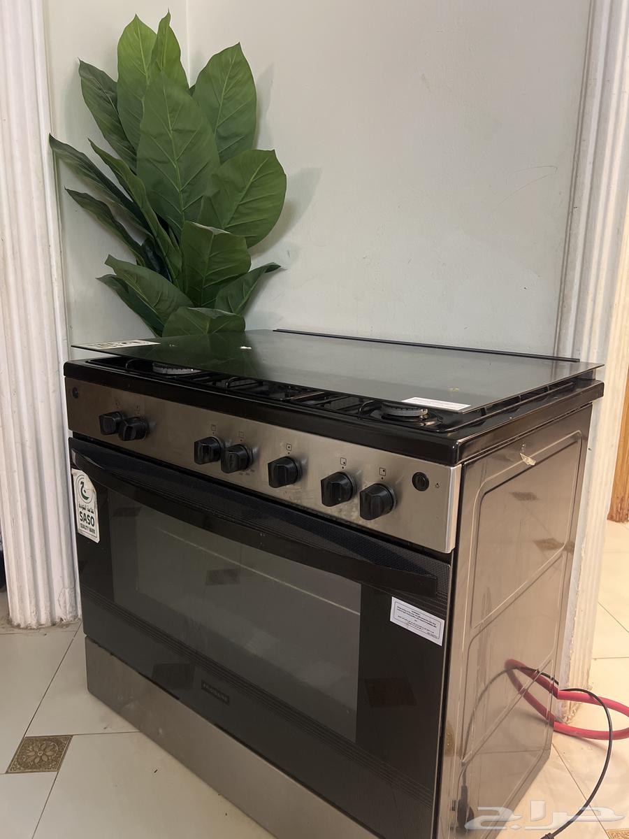 Oven used for less than a year, no issues63793772510978111