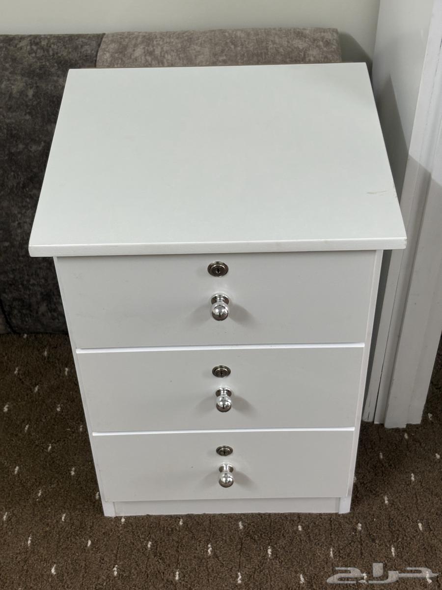 Stylish and Practical Chest of Drawers – Two or Three Drawers with Modern Design63797476227329110