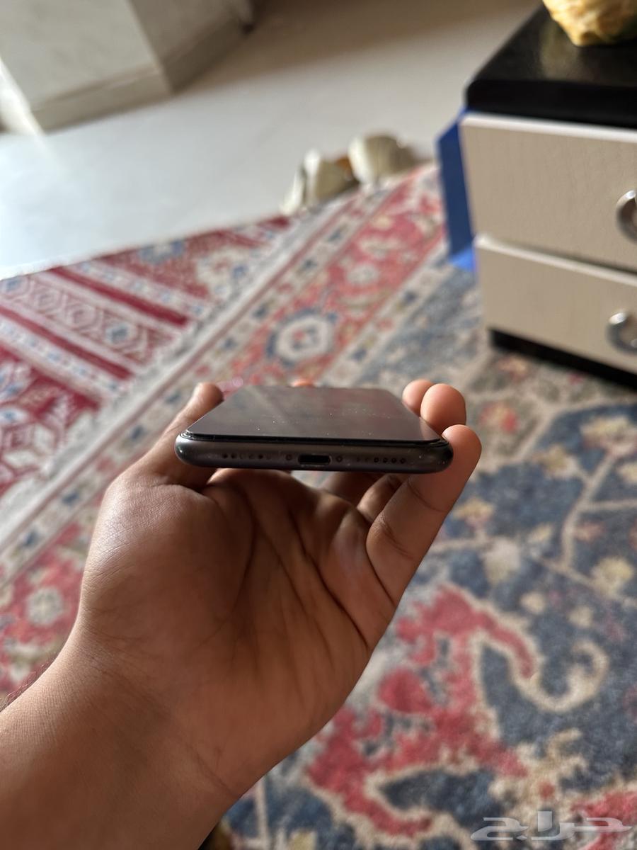 ايفون 11 نظيففف جدا. (انباع)63793879983107113