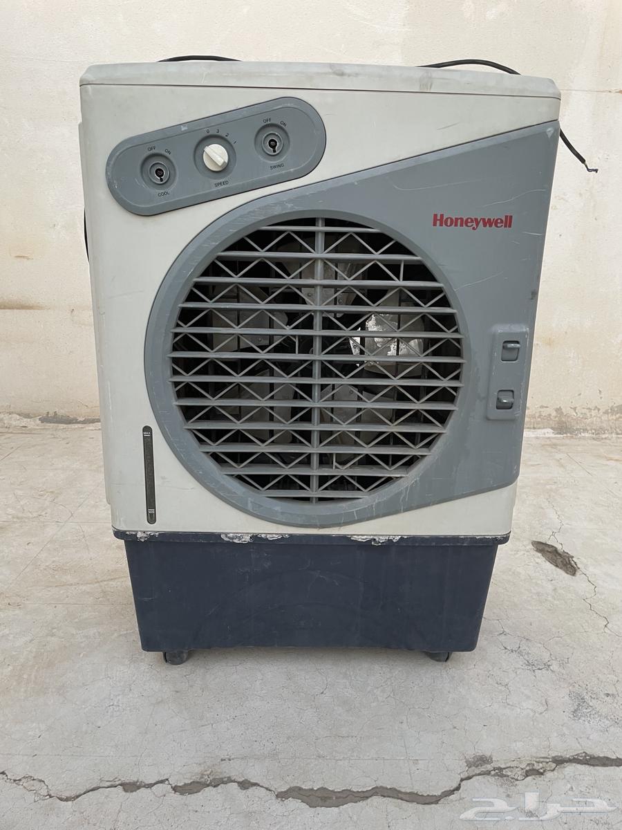 Refrigerator, oven, desert cooler, carpet63789901206785113
