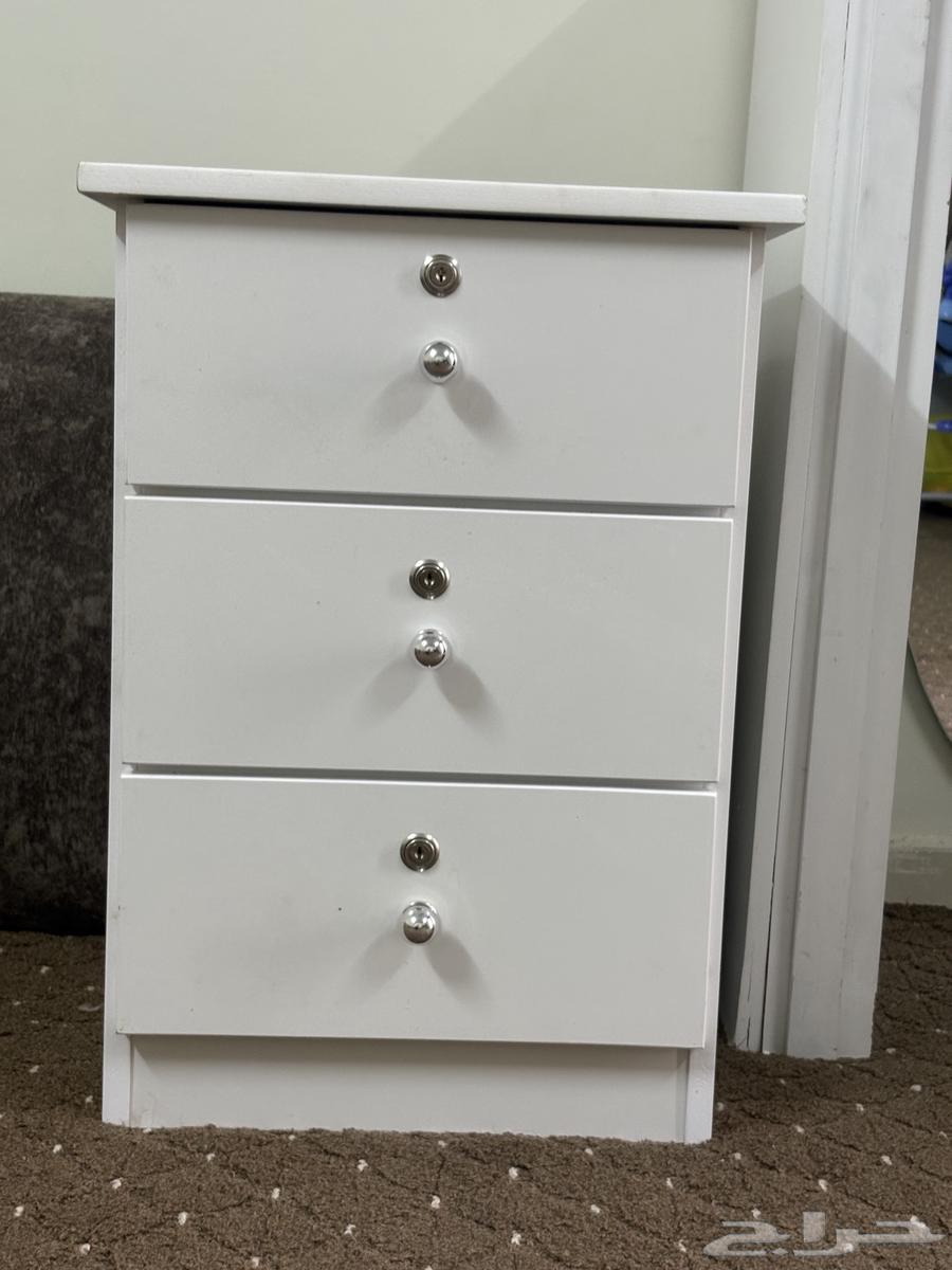 Stylish and Practical Chest of Drawers – Two or Three Drawers with Modern Design63797476227329112
