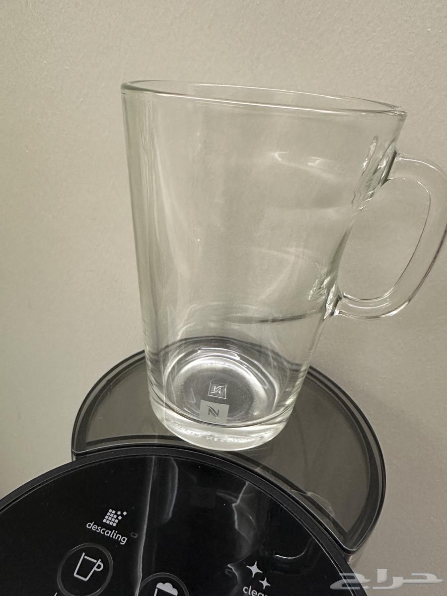 ماكينة قهوة Nespresso vertuo next مع جهاز رغوة (نظيفة جدا )63798799667203111