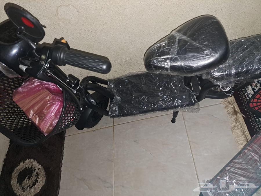 للبيع سكوتر ومكيف وثلاجه ومكنسه وتلفزيون63797676586754110