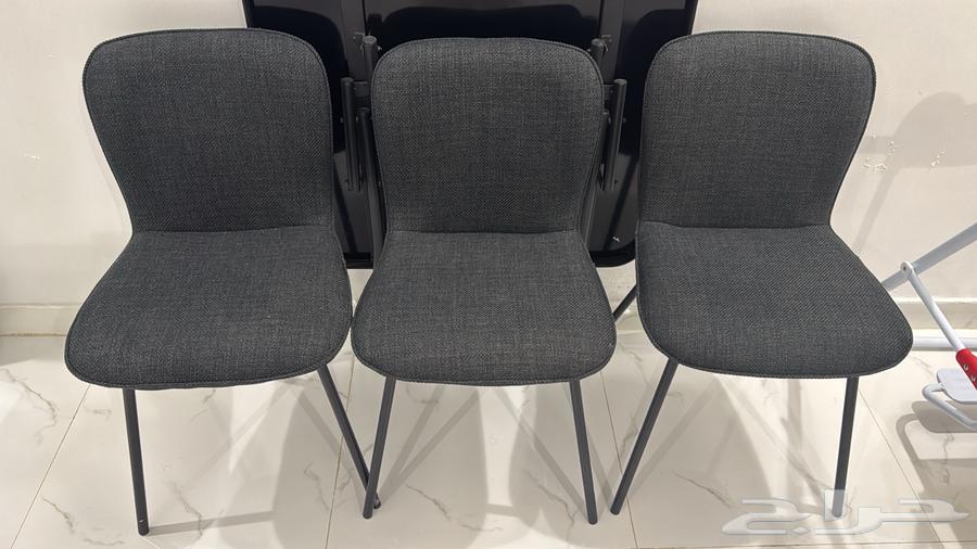 Table, chairs, sofa, and carpet for sale63795278960131110