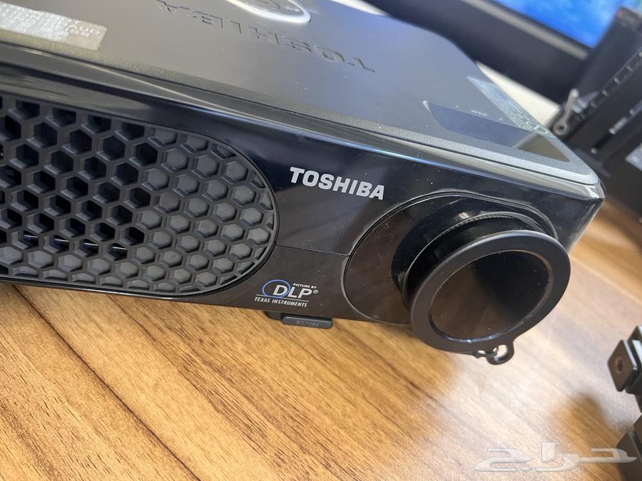 Projector63793772233218110