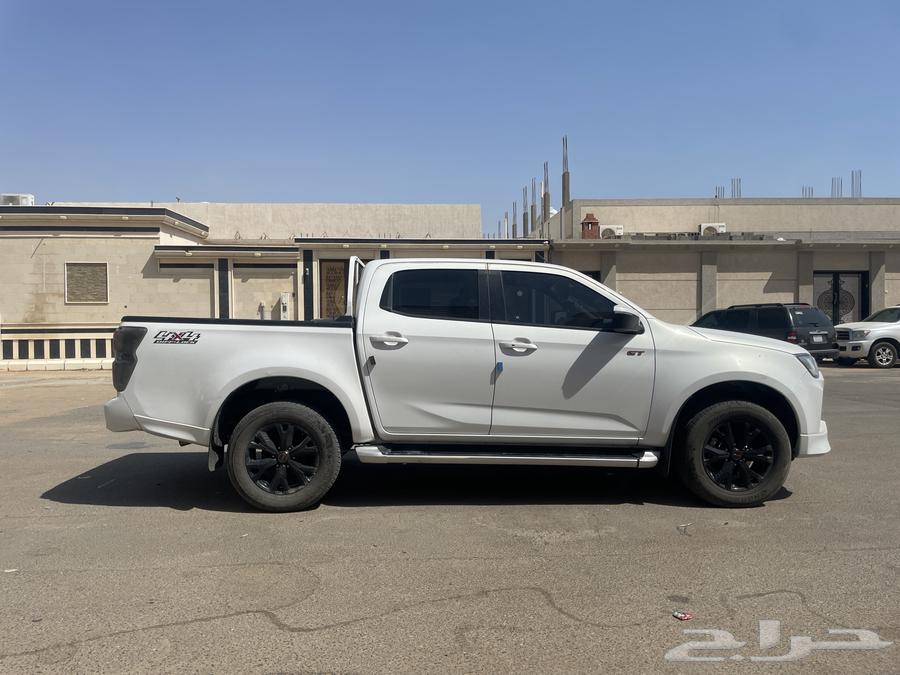 Isuzu D-Max 2023 full option for sale63947622581763113