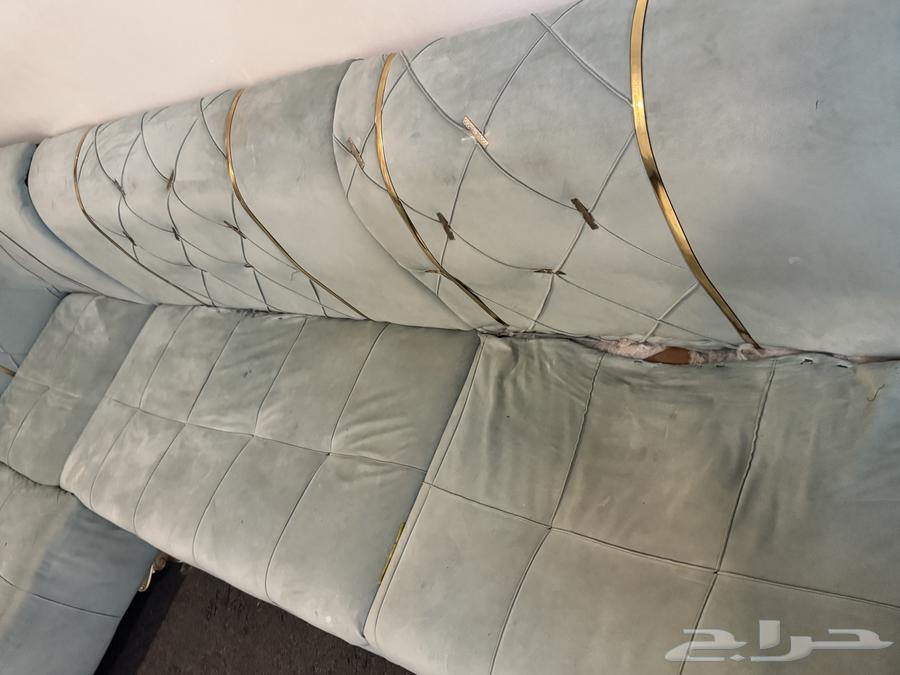 Sofa with curtain and carpet for sale for 500, the sofa has a tear63792222944515112