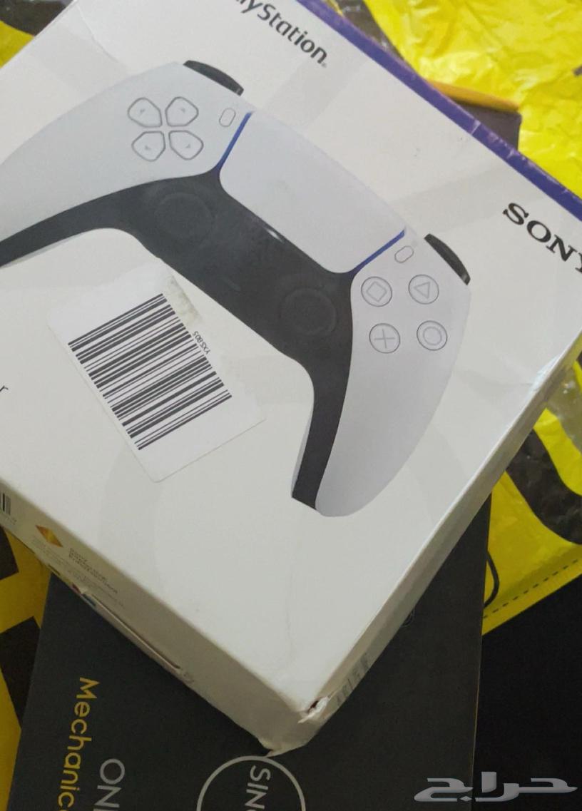 يد سوني 5 وماوس باد مع ماوس قيمنق63797377924099110