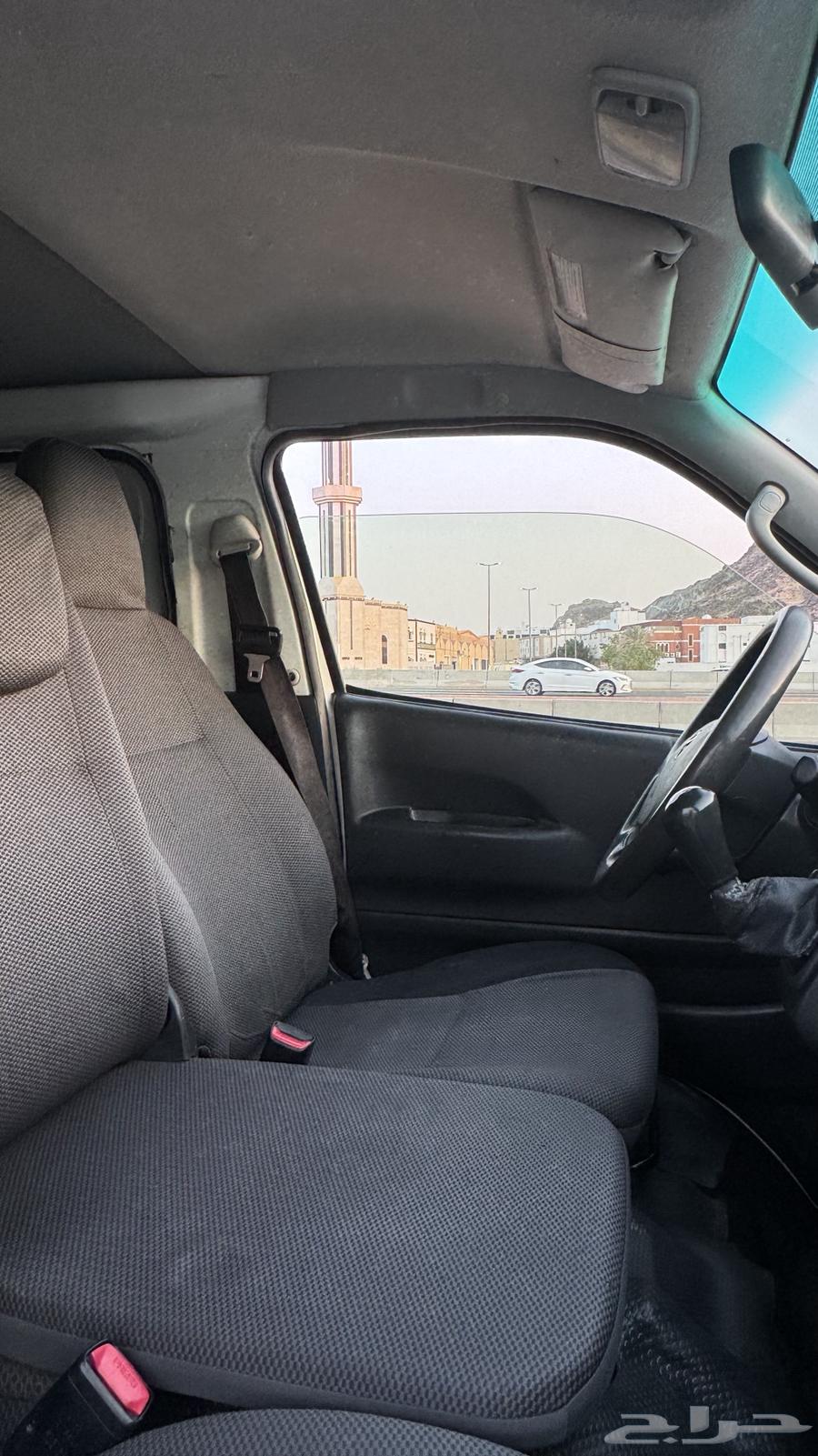 Toyota Diesel Van for Sale63985728692994111