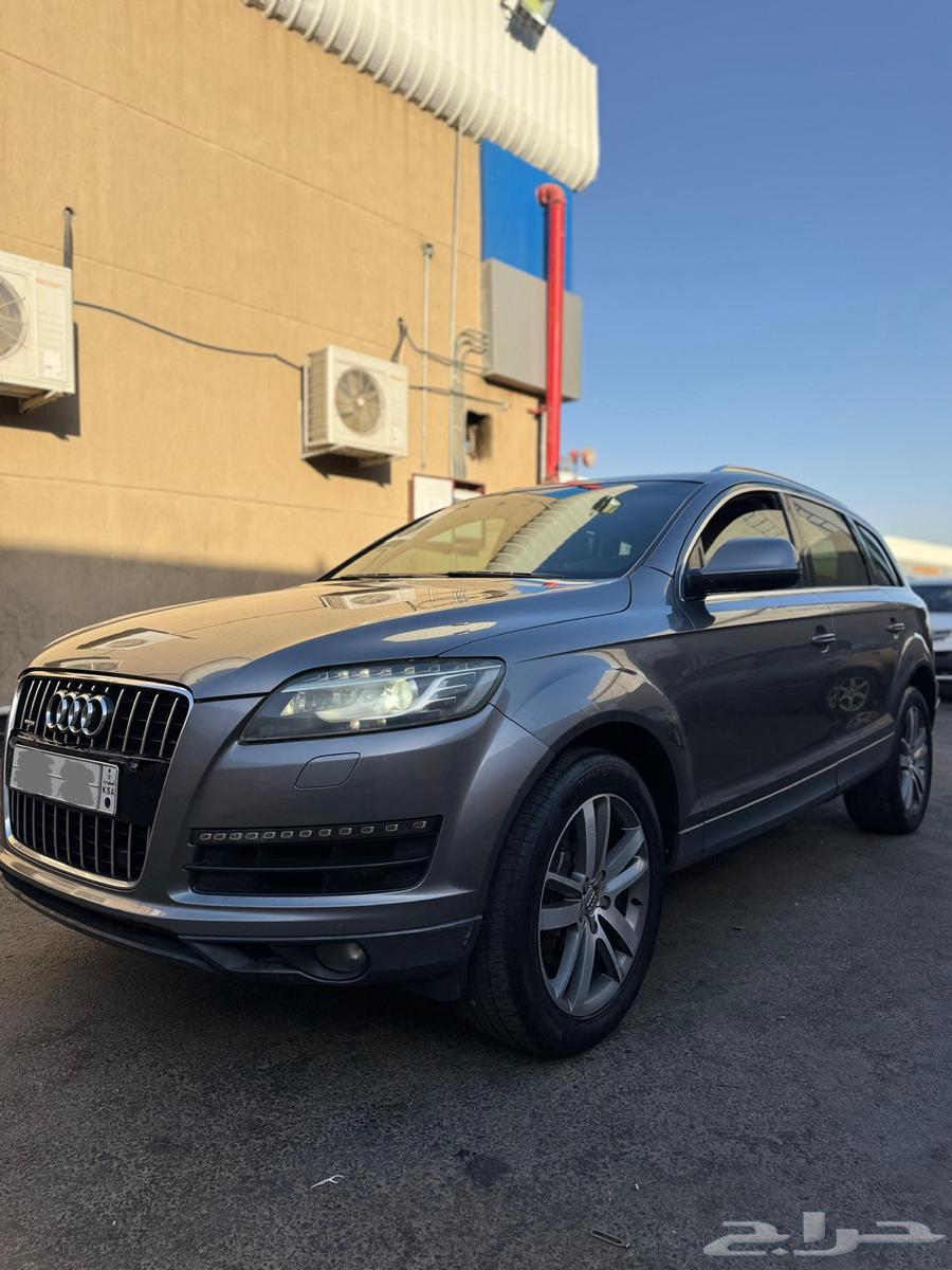 Audi Q763961395357058112