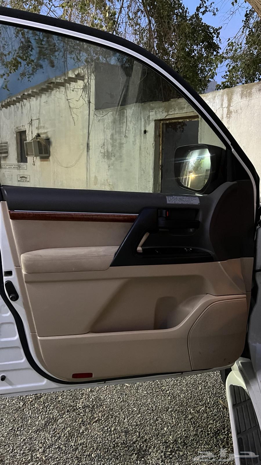 جيب لاندكروزر جكسار 201364418837701890114