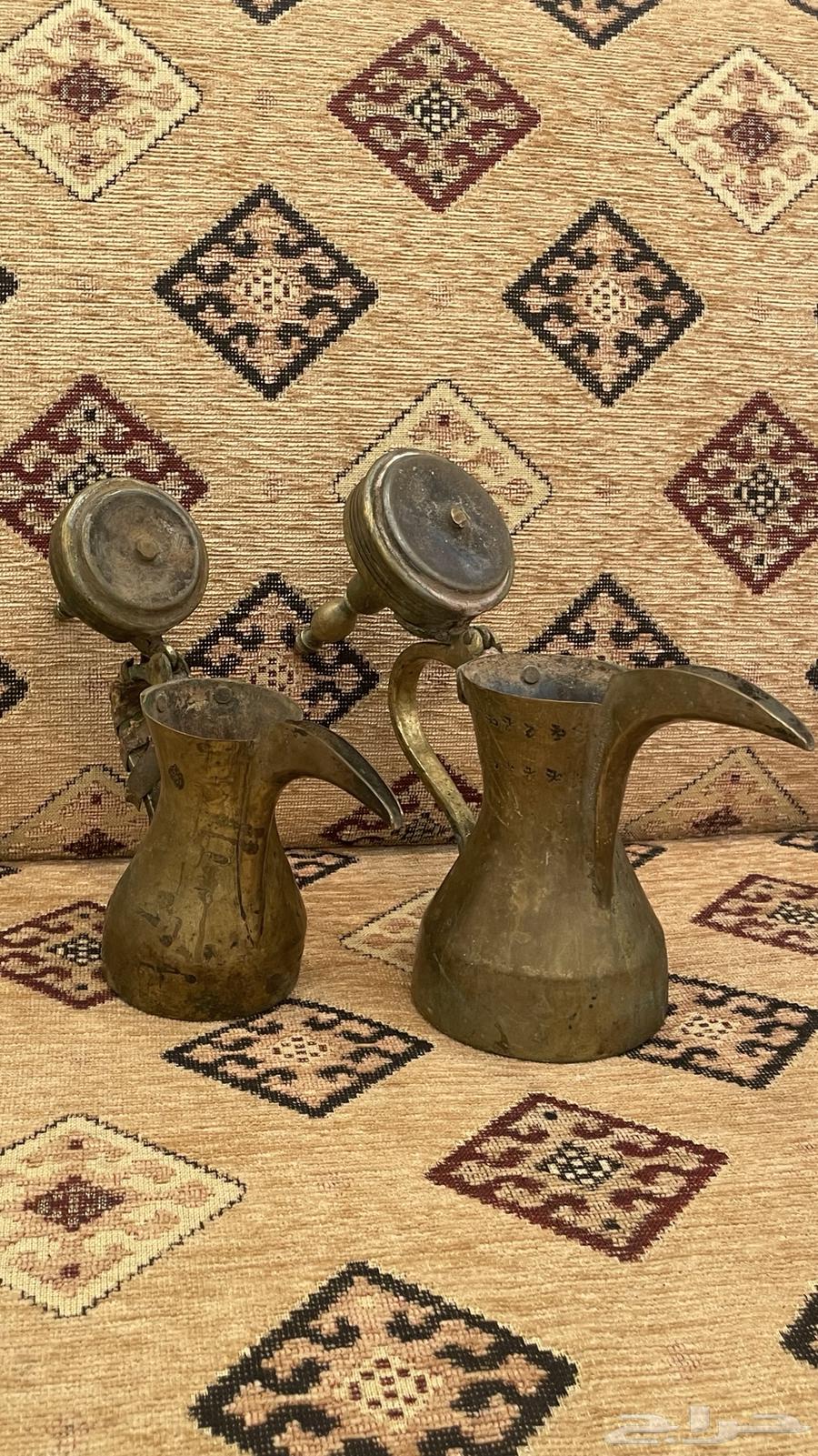 قطعة أثرية دلال عمرها تقريبا  حوالي 70 سنه63827034371842112