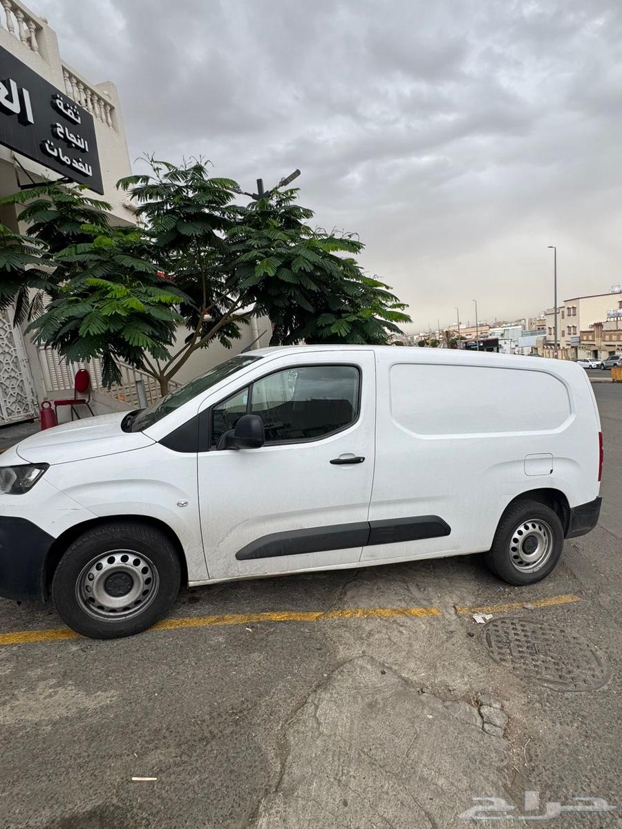 بيجو نظيف 202264005778499457111