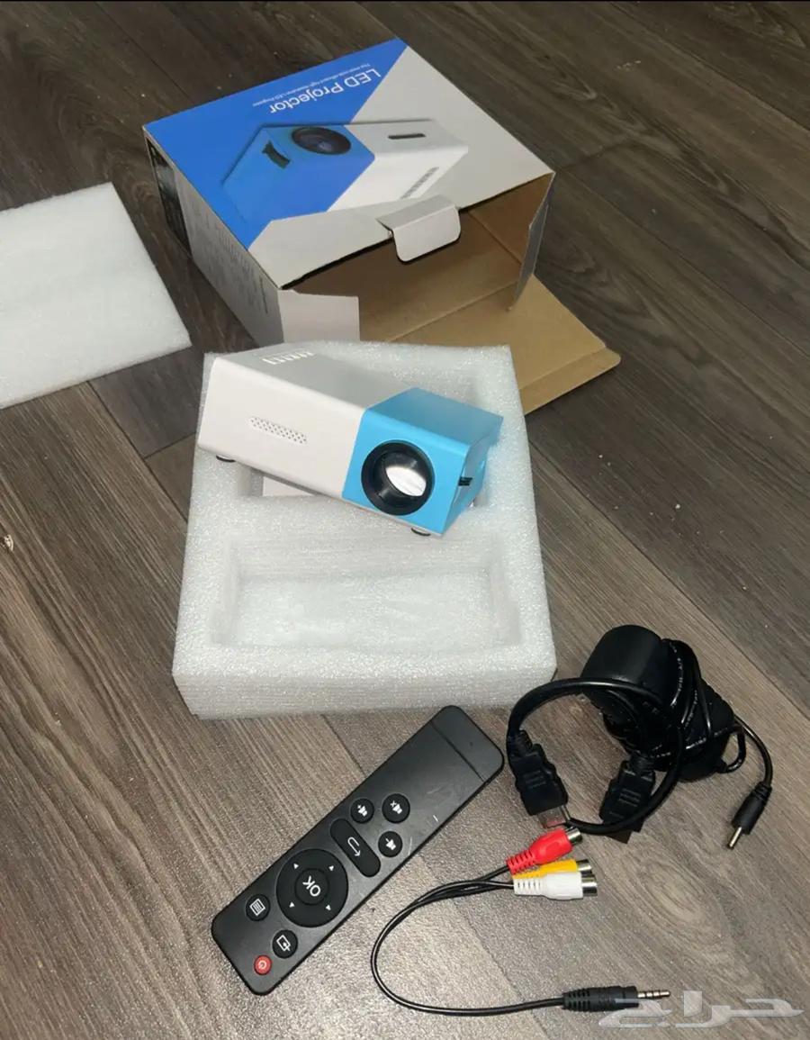 بروجكتر جديد سبب البيع ماعرفت استخدمه63817454126337113