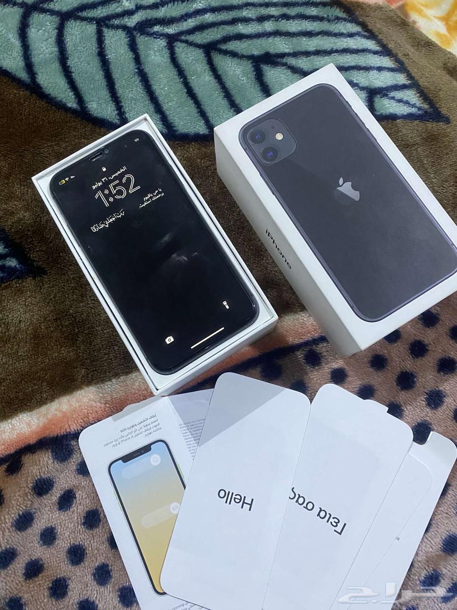 Normal iPhone 11 never used63676296724994112