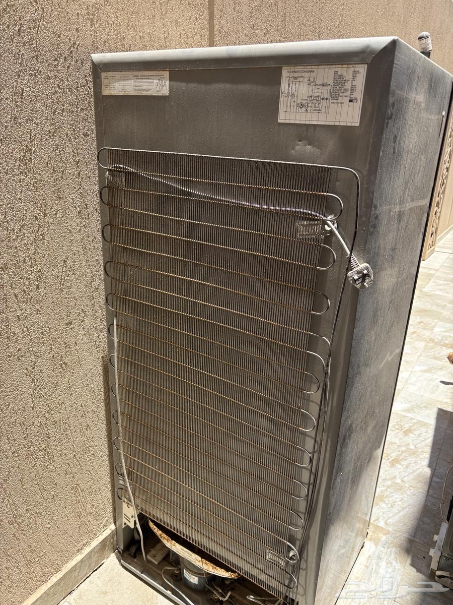 Frigidaire refrigerator in good condition63823268922753113