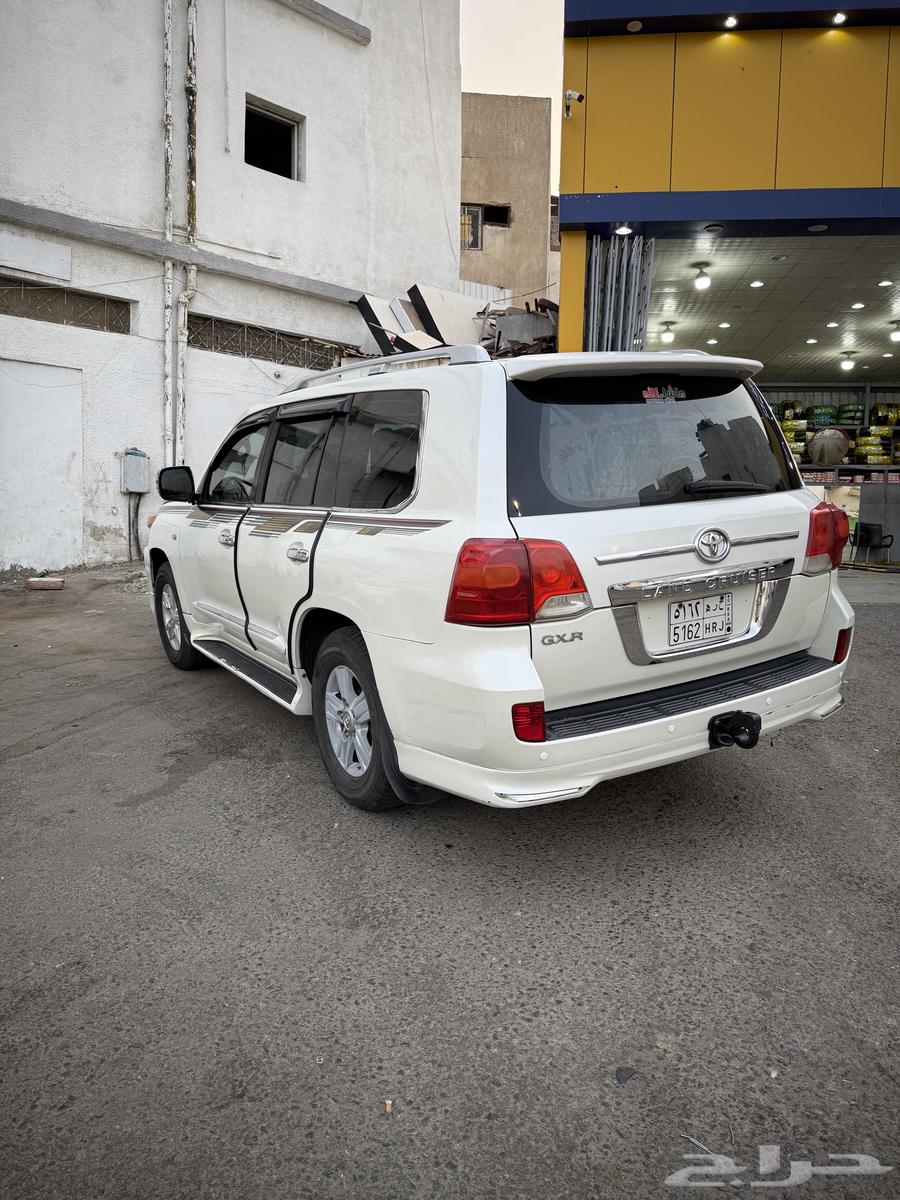 جيب لاندكروزر 201063991042704130113