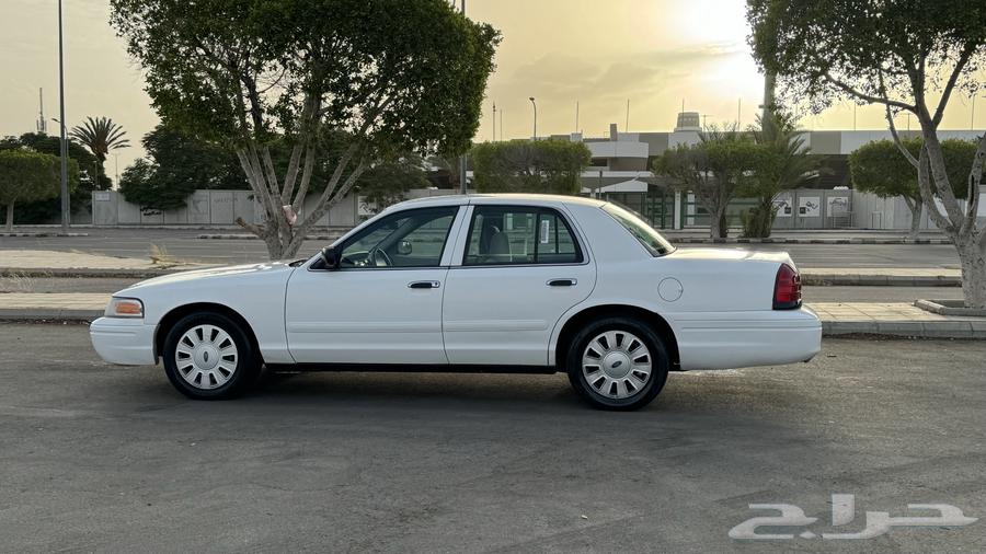 Ford Police 200664009836923522113