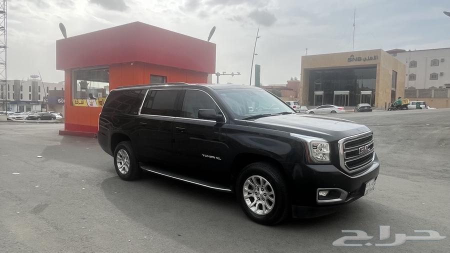 2019 Black GMC Yukon XL Half Full64020988774403112