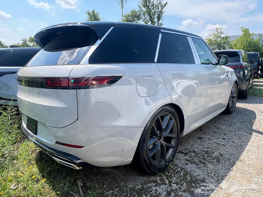 Range Rover Sport 2025 New at excellent price64016233324547111