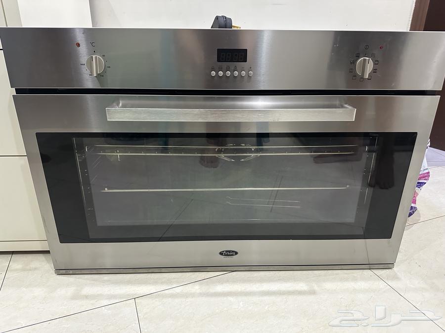 Semi-new electric oven from Italian company Terim, and kitchen top oven63837637312258114