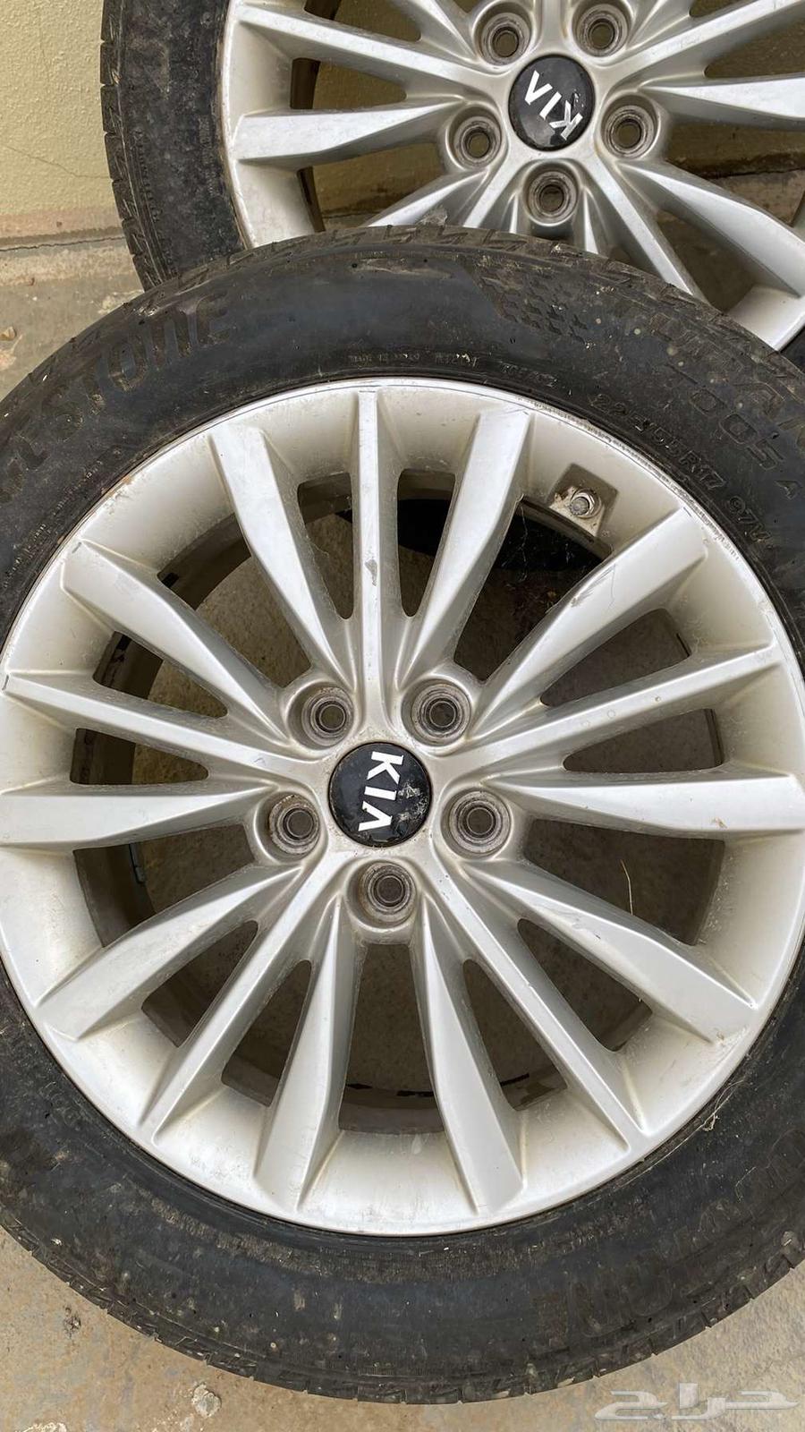 Kia Cadenza rims with tires64044948739971113