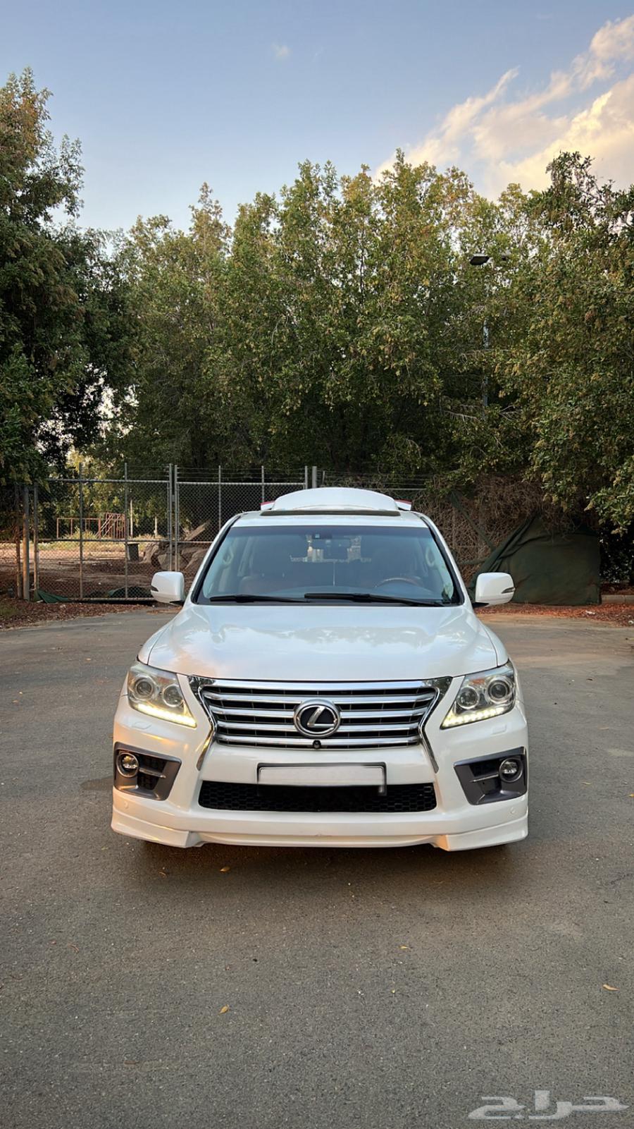 Lexus 2012 LX S64048477326209111