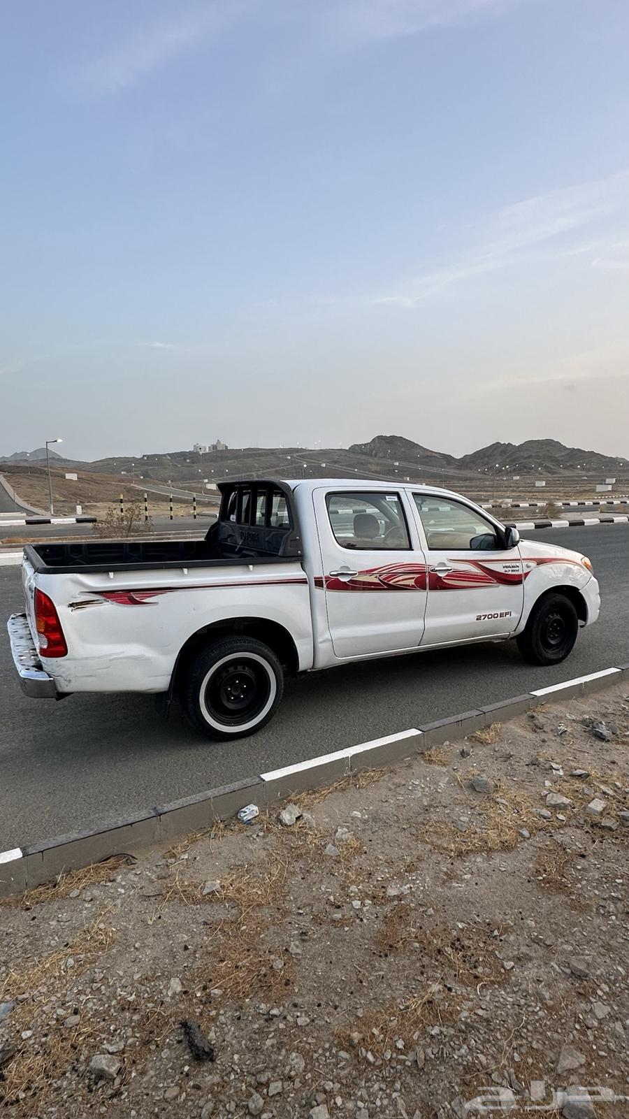 HiLux 201064040316990978112